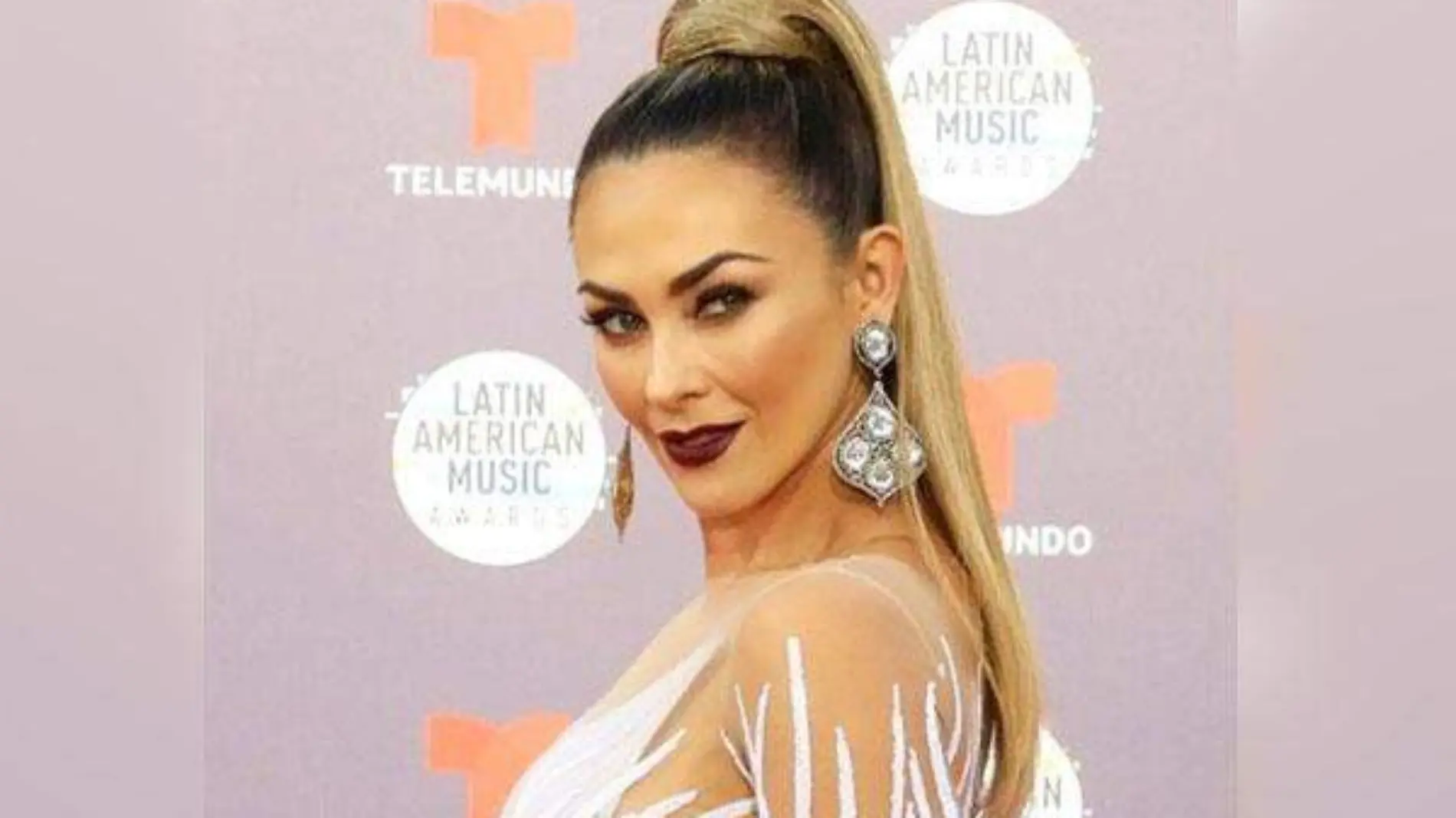 vestido Aracely Arambula